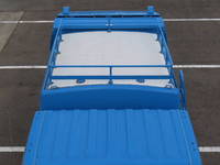 いすゞエルフパッカー車（塵芥車）小型（2t・3t）[写真08]