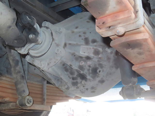 いすゞエルフパッカー車（塵芥車）小型（2t・3t）[写真09]