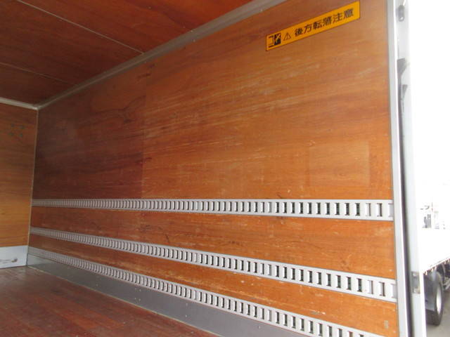 いすゞエルフアルミバン小型（2t・3t）[写真12]