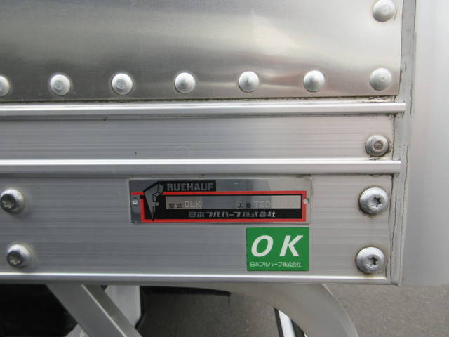 いすゞエルフアルミバン小型（2t・3t）[写真18]
