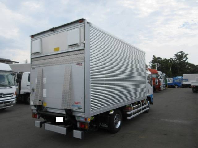 いすゞエルフアルミバン小型（2t・3t）[写真02]