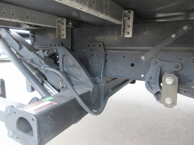 いすゞエルフアルミバン小型（2t・3t）[写真21]