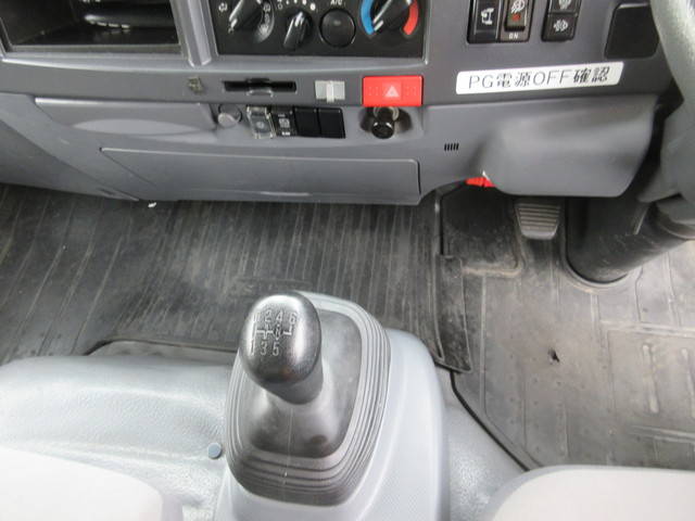 いすゞエルフアルミバン小型（2t・3t）[写真24]