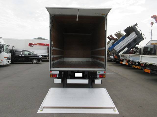 いすゞエルフアルミバン小型（2t・3t）[写真08]