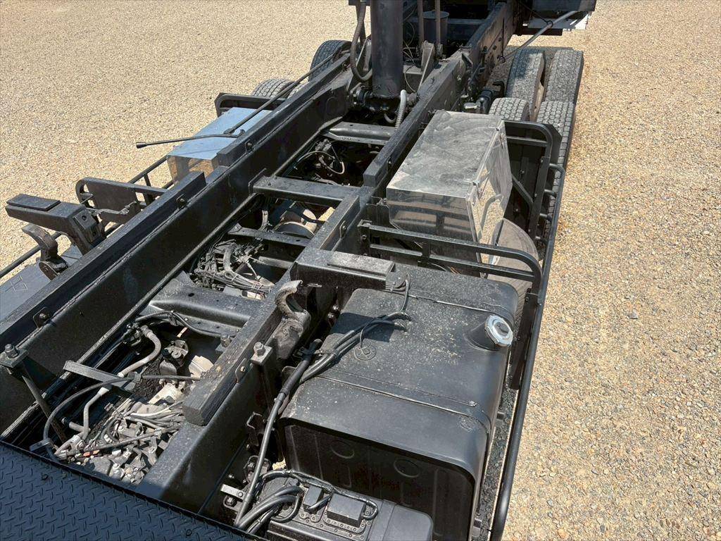 三菱ふそうスーパーグレート深ダンプ（土砂禁ダンプ）大型（10t）[写真15]