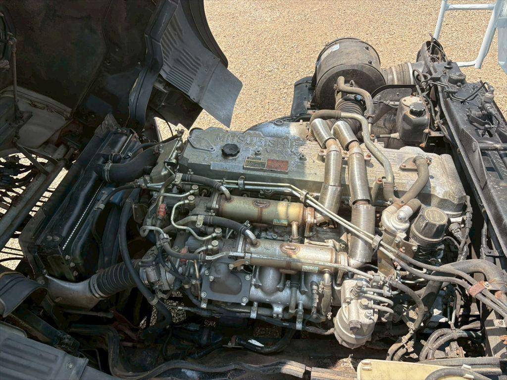 三菱ふそうスーパーグレート深ダンプ（土砂禁ダンプ）大型（10t）[写真17]