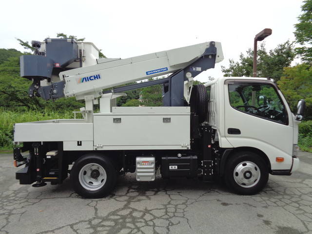日野デュトロ高所作業車小型（2t・3t）[写真06]