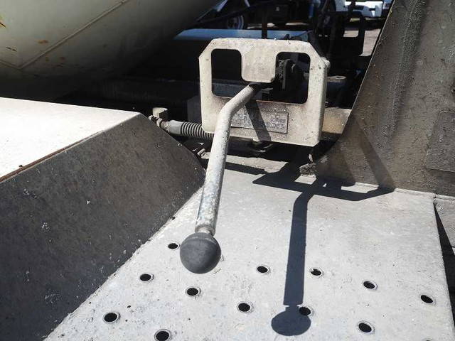 日野デュトロミキサー車（コンクリートミキサー）小型（2t・3t）[写真28]