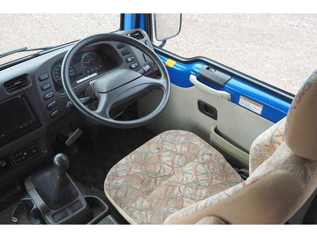 三菱ふそうローザマイクロバス[写真30]