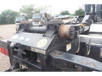 UDトラックスクオンコンテナ専用車大型（10t）[写真11]