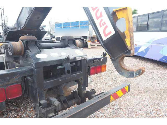 UDトラックスクオンコンテナ専用車大型（10t）[写真20]