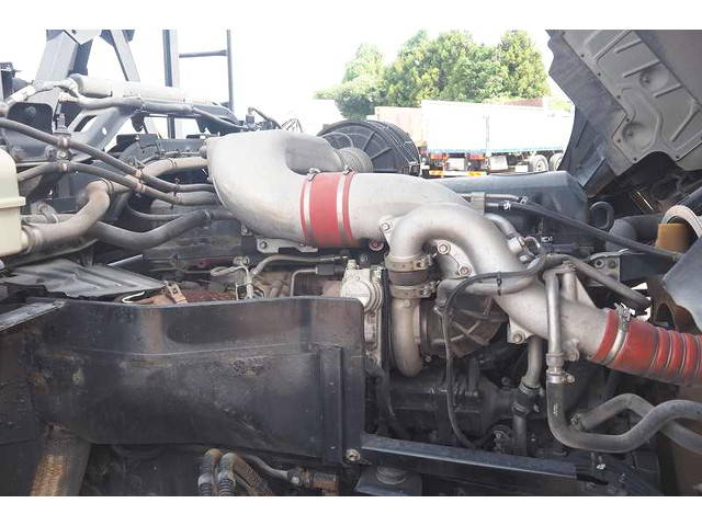 UDトラックスクオンコンテナ専用車大型（10t）[写真30]