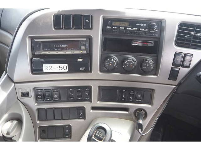 UDトラックスクオンコンテナ専用車大型（10t）[写真38]