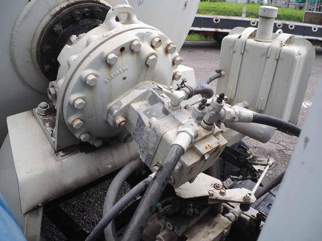 三菱ふそうファイターミキサー車（コンクリートミキサー）中型（4t）[写真12]