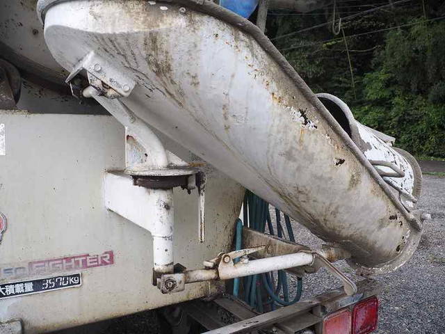 三菱ふそうファイターミキサー車（コンクリートミキサー）中型（4t）[写真18]