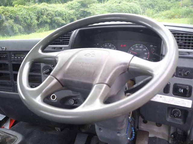 三菱ふそうファイターミキサー車（コンクリートミキサー）中型（4t）[写真37]