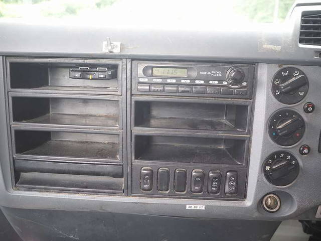 三菱ふそうファイターミキサー車（コンクリートミキサー）中型（4t）[写真38]