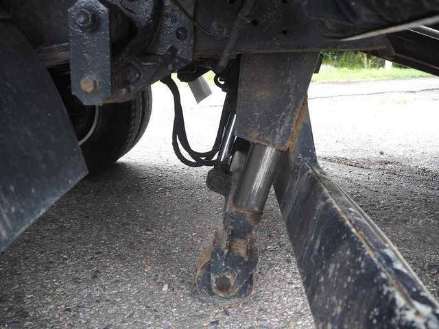 いすゞエルフローダーダンプ小型（2t・3t）[写真10]