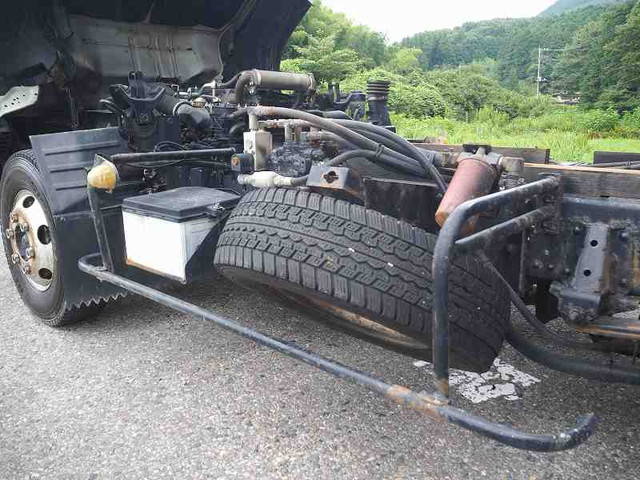 いすゞエルフローダーダンプ小型（2t・3t）[写真24]