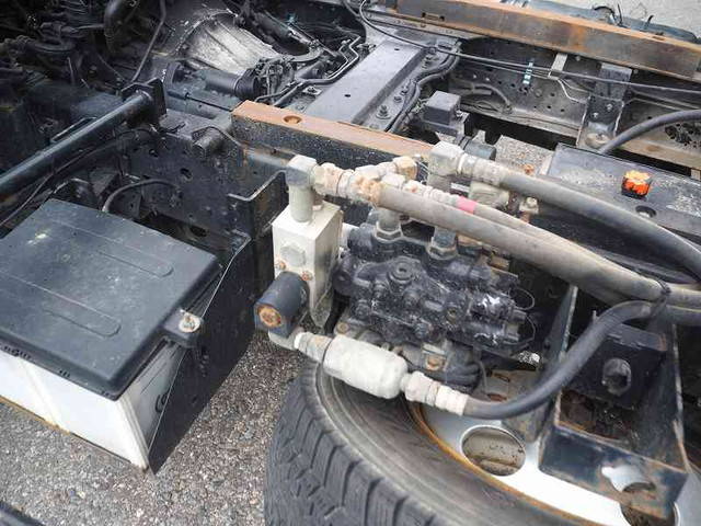 いすゞエルフローダーダンプ小型（2t・3t）[写真25]