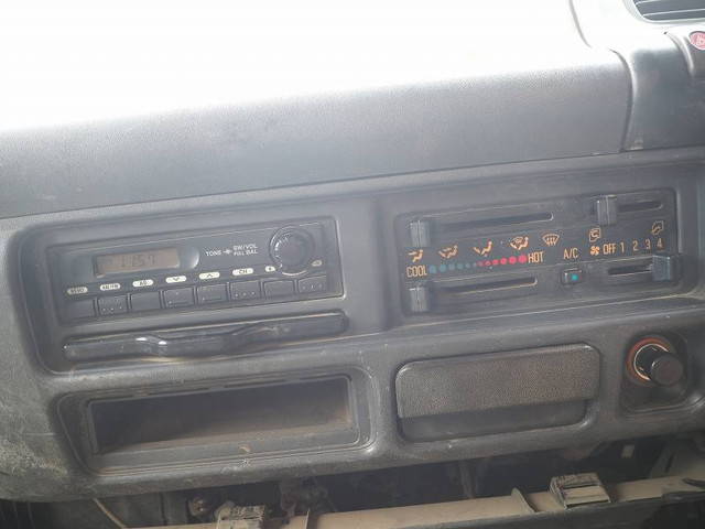 いすゞエルフローダーダンプ小型（2t・3t）[写真34]