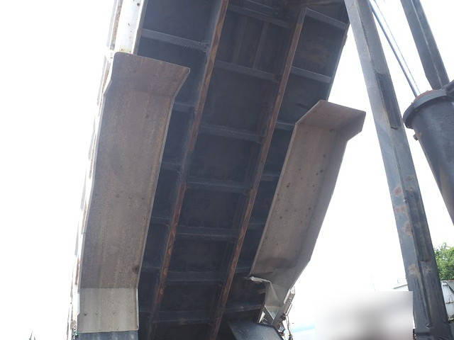 日野プロフィア深ダンプ（土砂禁ダンプ）大型（10t）[写真16]