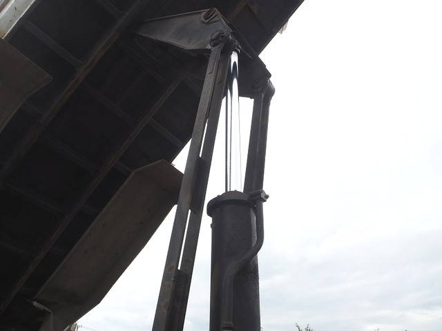 日野プロフィア深ダンプ（土砂禁ダンプ）大型（10t）[写真17]