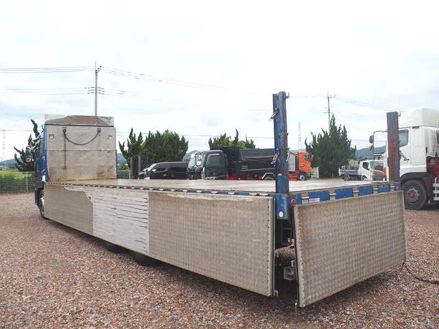 UDトラックスクオンアルミブロック大型（10t）[写真12]