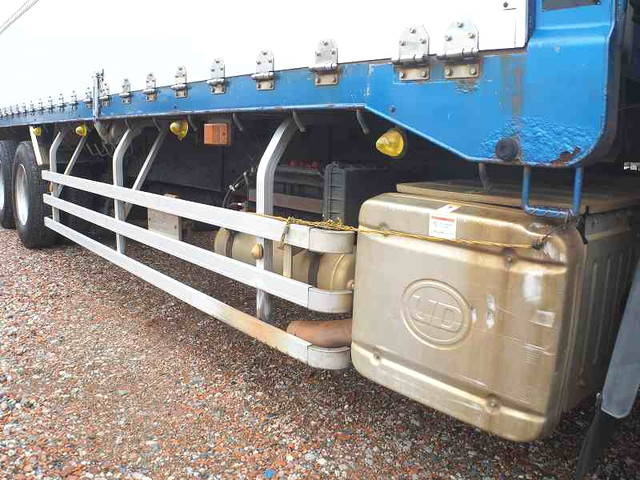 UDトラックスクオンアルミブロック大型（10t）[写真19]