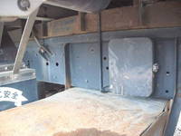 UDトラックスクオンアルミブロック大型（10t）[写真25]