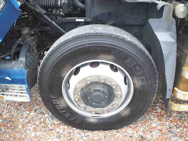 UDトラックスクオンアルミブロック大型（10t）[写真28]