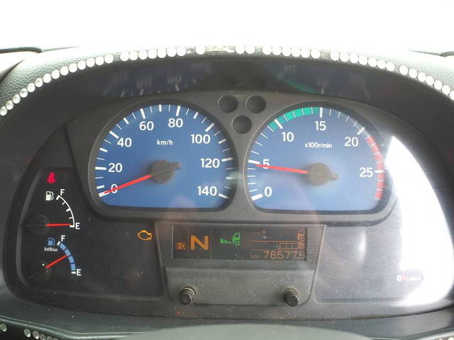 UDトラックスクオンアルミブロック大型（10t）[写真39]