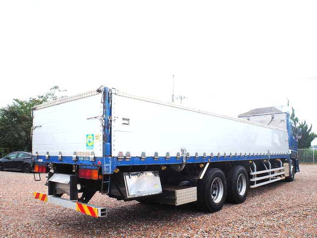 UDトラックスクオンアルミブロック大型（10t）[写真04]