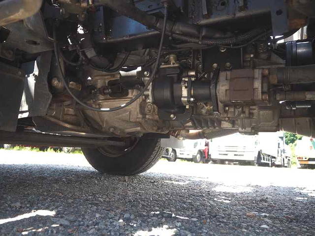 いすゞエルフクレーン4段小型（2t・3t）[写真32]