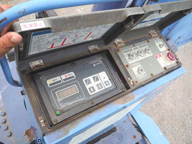 日野レンジャー高所作業車中型（4t）[写真17]