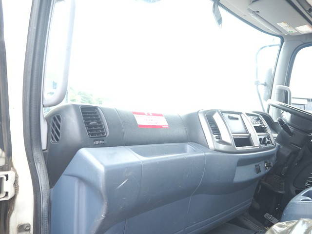 日野レンジャー高所作業車中型（4t）[写真33]