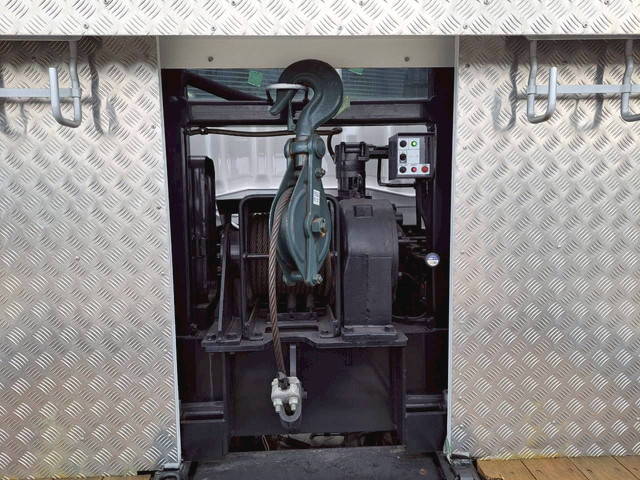 三菱ふそうスーパーグレートセルフローダー大型（10t）[写真09]