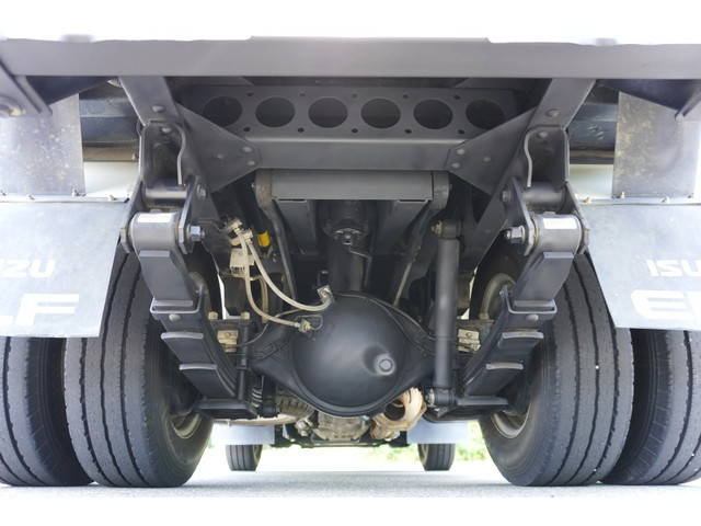 いすゞエルフダンプ小型（2t・3t）[写真09]