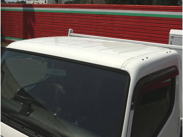 三菱ふそうキャンター平ボディ小型（2t・3t）[写真15]