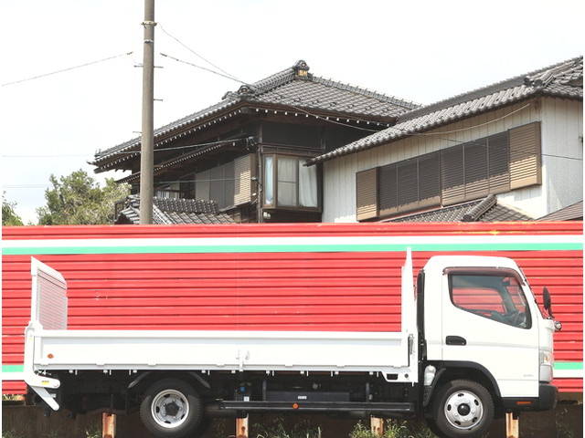 三菱ふそうキャンター平ボディ小型（2t・3t）[写真05]