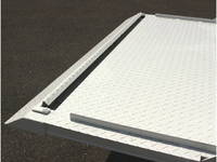 三菱ふそうキャンター平ボディ小型（2t・3t）[写真10]