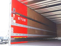 いすゞギガアルミバン大型（10t）[写真13]