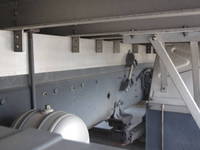 いすゞギガアルミバン大型（10t）[写真07]