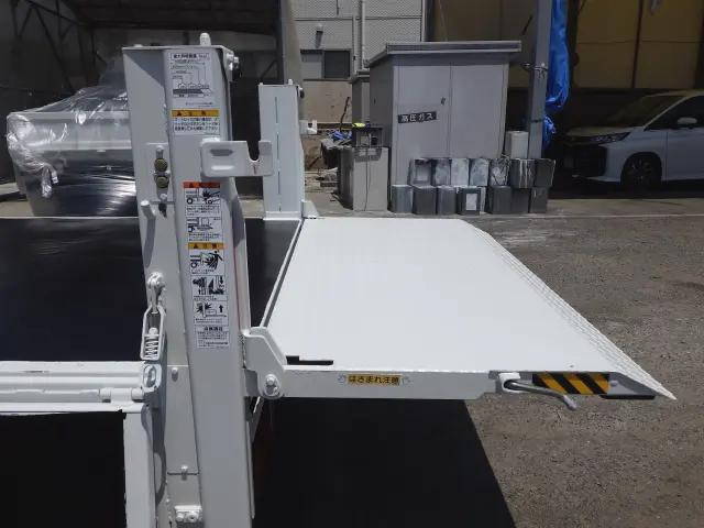 マツダタイタン平ボディ小型（2t・3t）[写真12]