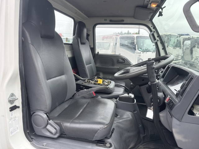 いすゞエルフコンテナ専用車小型（2t・3t）[写真13]