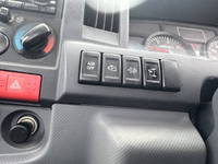 いすゞエルフコンテナ専用車小型（2t・3t）[写真19]