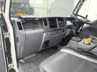 いすゞエルフコンテナ専用車小型（2t・3t）[写真23]