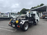 いすゞエルフコンテナ専用車小型（2t・3t）[写真02]