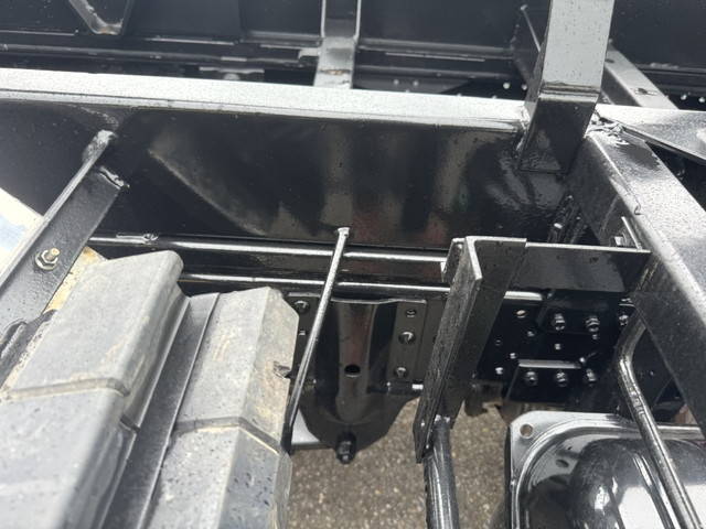 いすゞエルフコンテナ専用車小型（2t・3t）[写真30]