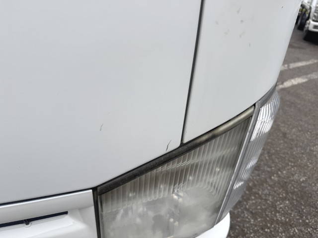 いすゞエルフコンテナ専用車小型（2t・3t）[写真39]